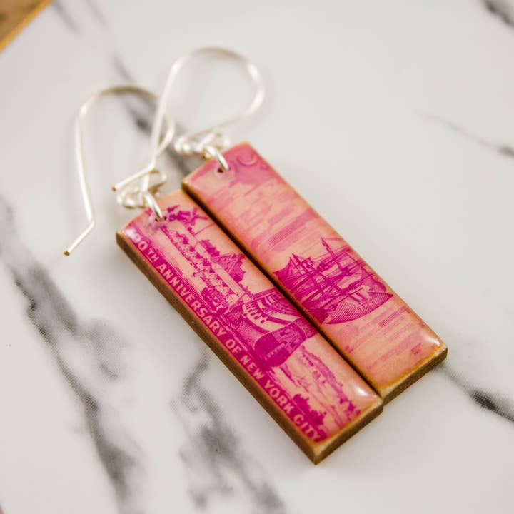 New York City Vintage Postzegel oorbellen voor wholesale door No Man's Land