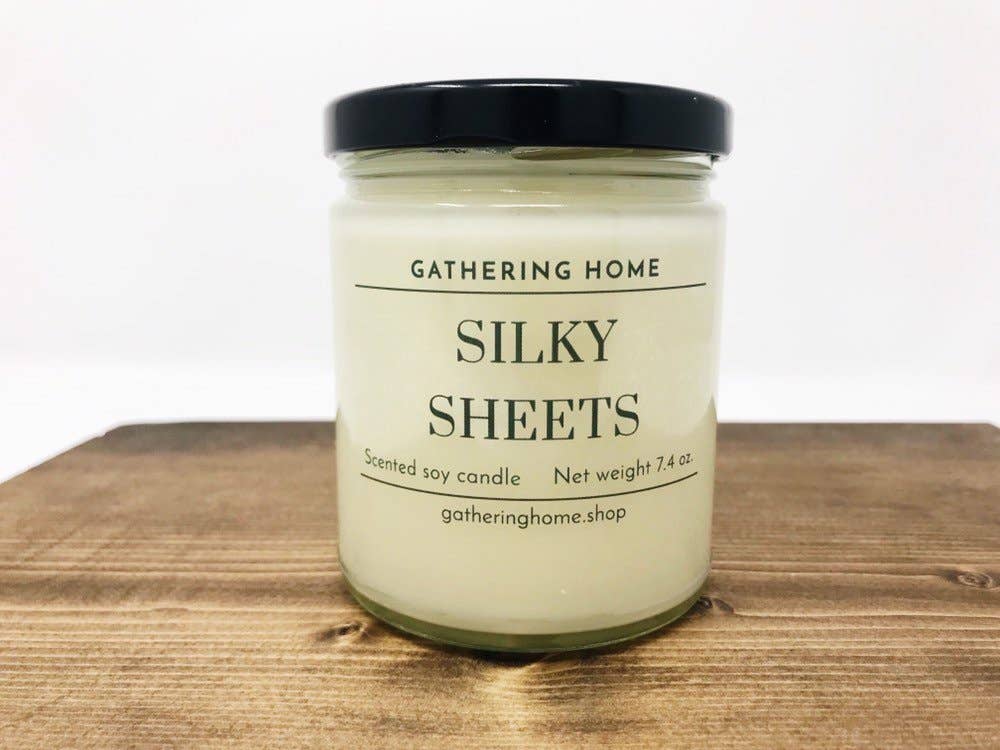 Gathering Home Designs - Vente Bougie en bocal - Silky Sheets Bougie de soja 9 oz