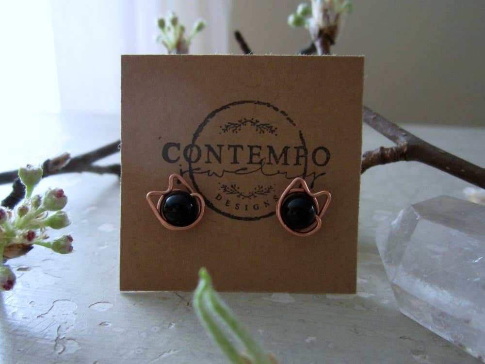 Contempo Jewelry – wholesale Solitärörhängen – Svart Onyx + koppar katt Stud örhängen1