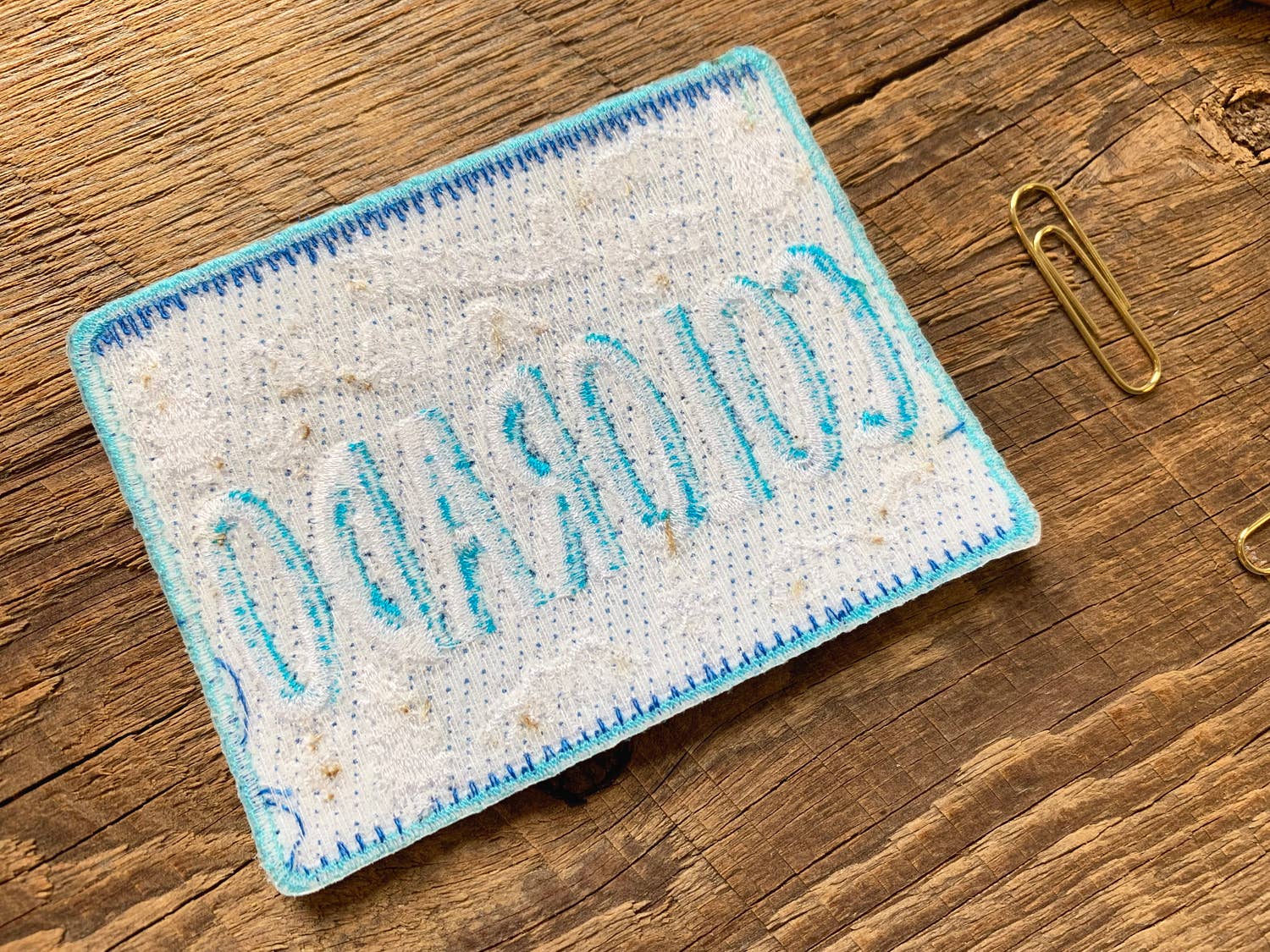 Noteworthy Paper & Press - Venta al por mayor Parches - Parche Colorado4