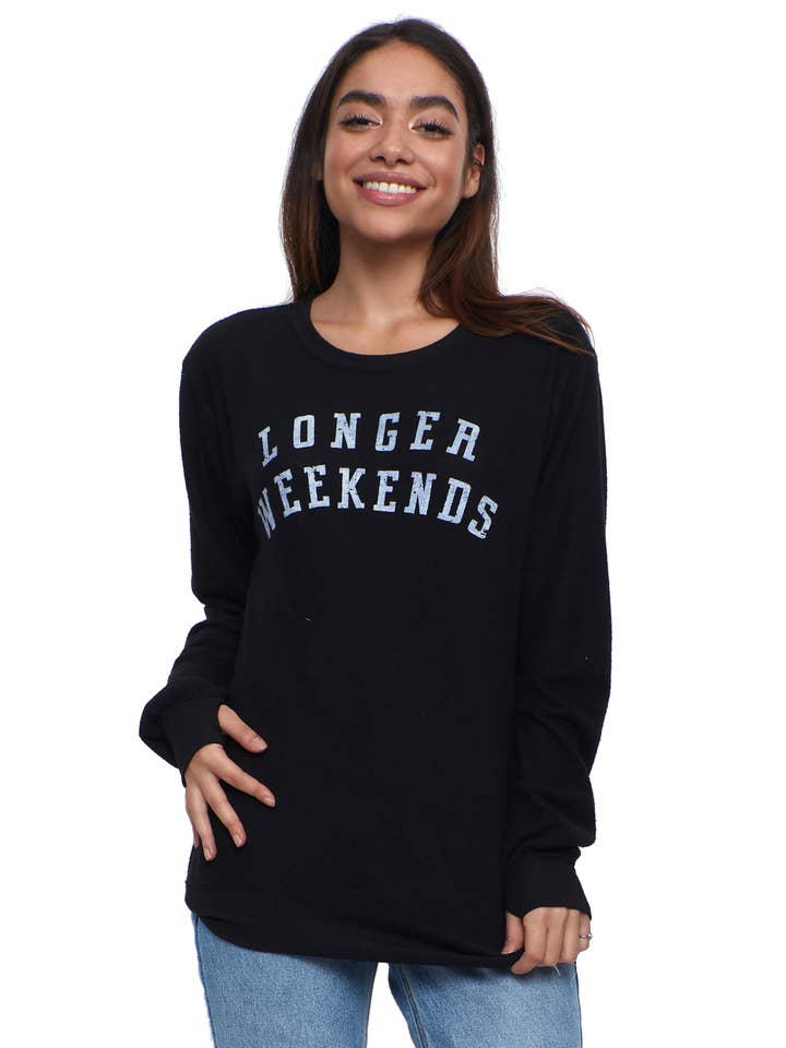 Längere Wochenenden Schwarzer Pullover für den Großhandel von Social Sunday