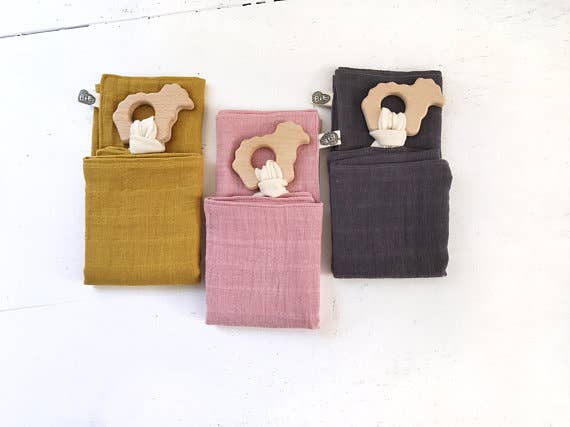 muslin teether