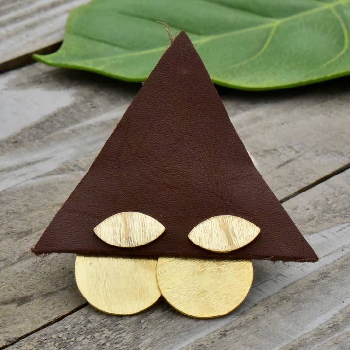 Cache-oreilles Moon Phase en laiton brossé pour la vente par Baizaar