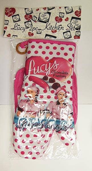 MID-SOUTH PRODUCTS - Wholesale Oven Mitt/Pot Holder - Lucy Potholder Oven Mitt Set - Chocolate Factory1