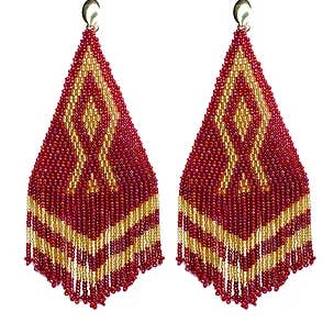 Boucles d'oreilles ethniques rouges pour la vente par NARA HANDMADE JEWELRY