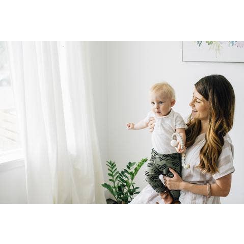 Chewable Charm - Wholesale Teething Necklace - Baby - The Jameson - White Teething Necklace1