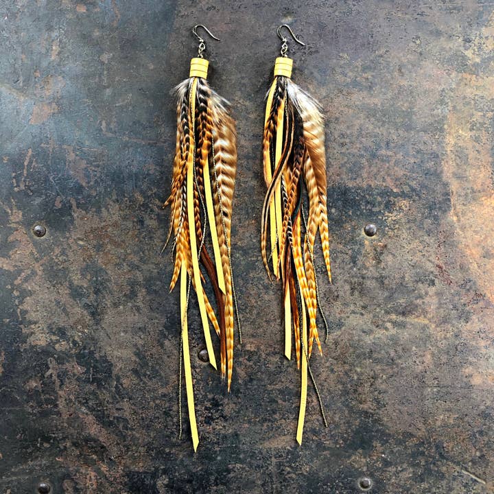 ASTALI - Venta al por mayor Pendientes de borla - Pendientes de plumas piratas, estilo bohemio western, estilo cree y dorado